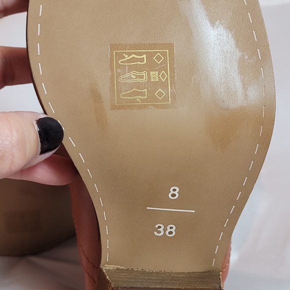 Brown, brand new ankle boots, no box. Size 8. - Picture 5 of 5